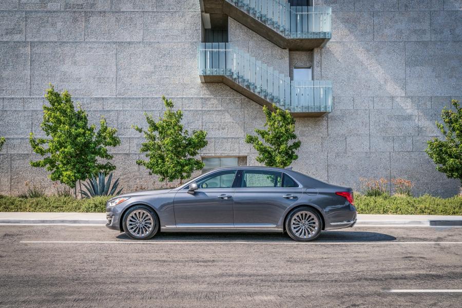  Genesis G90 (HI) 2016 года  (NA) (фото 19 из 60)